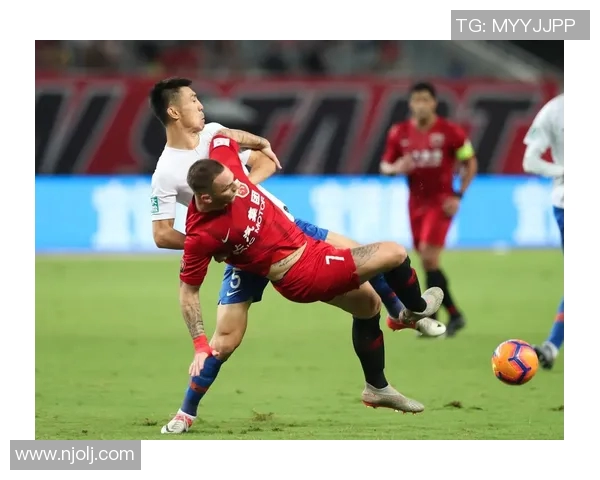 上港与恒大足协杯激战正酣精彩直播全程回顾与分析 上港与恒大足协杯激战正酣精彩直播全程回顾与分析