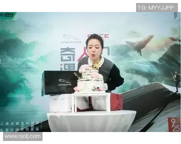 对话张娜：探索她的攀岩生涯与心路历程的深度访谈